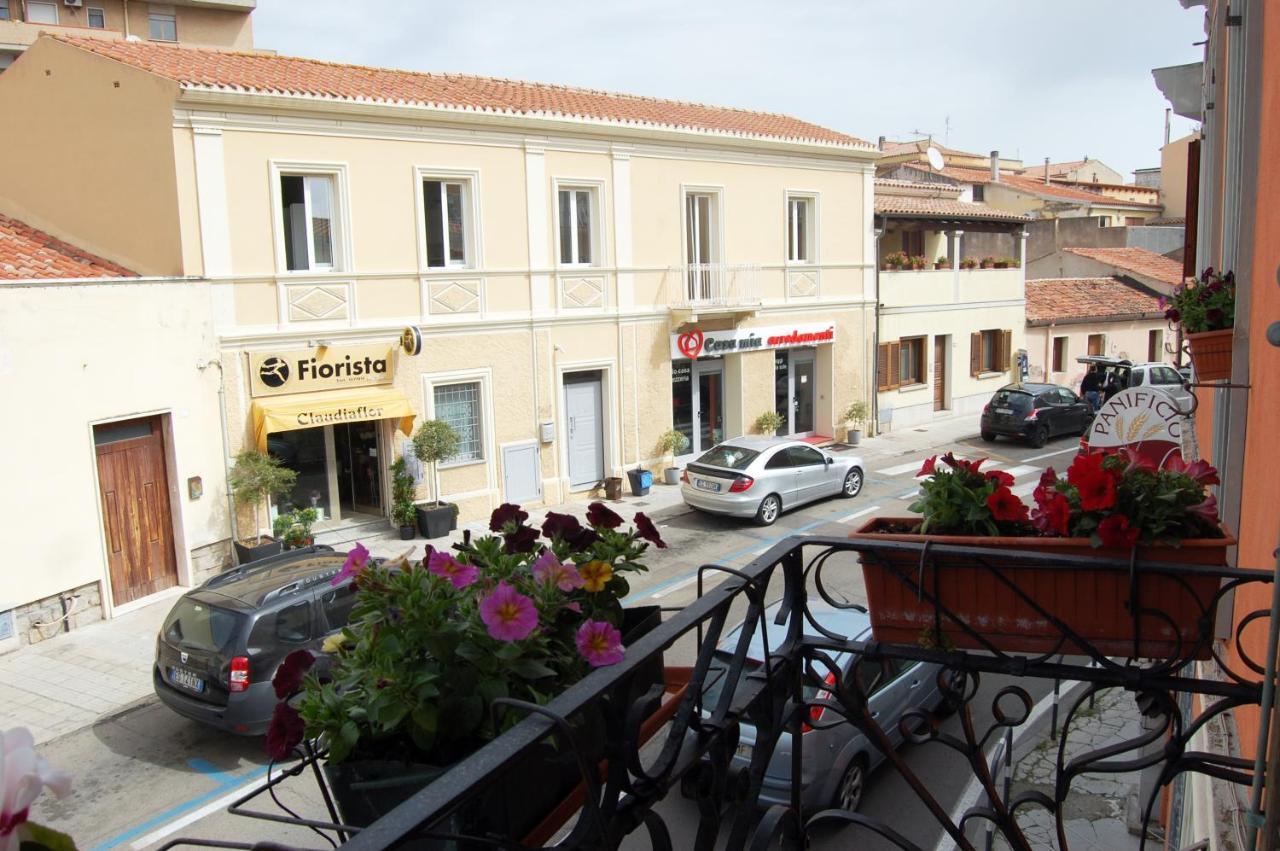 Casa Satta 1925 Hotel Olbia Exterior photo
