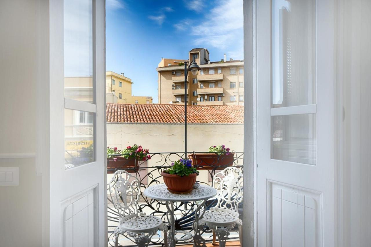 Casa Satta 1925 Hotel Olbia Exterior photo